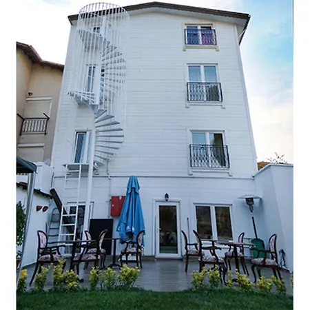 Pelit Boutique 3* אדאלר